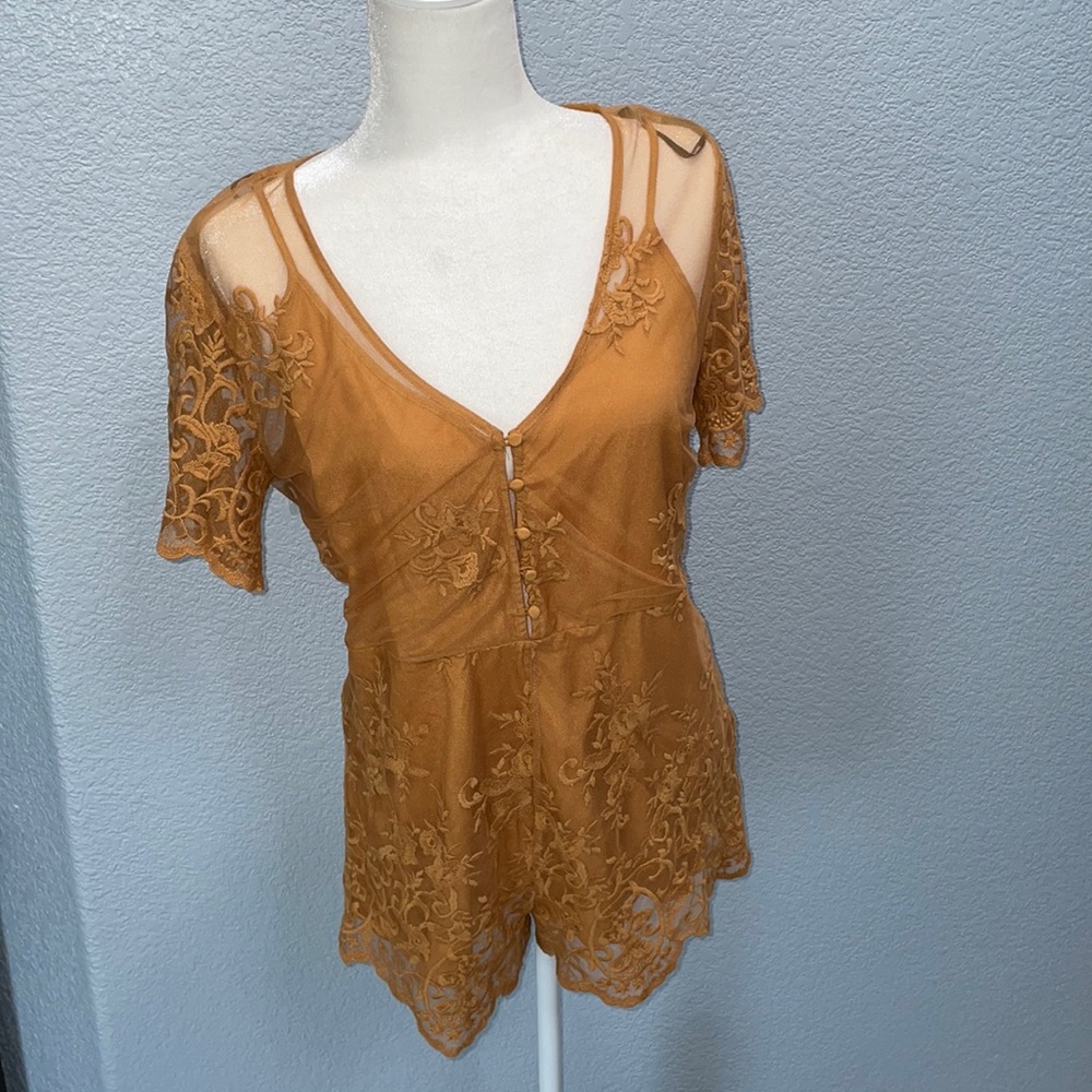FOREVER21 EMBROIDERED JUMPSUIT romper 
Size large color mustard
